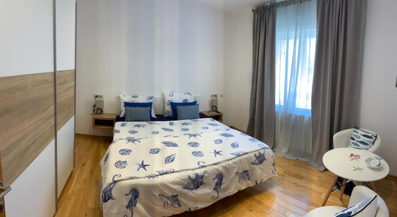 Aria Room And Apartmant Fuga Ровинь Экстерьер фото