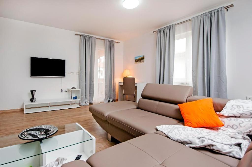 Aria Room And Apartmant Fuga Ровинь Экстерьер фото