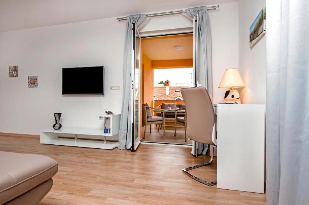 Aria Room And Apartmant Fuga Ровинь Экстерьер фото